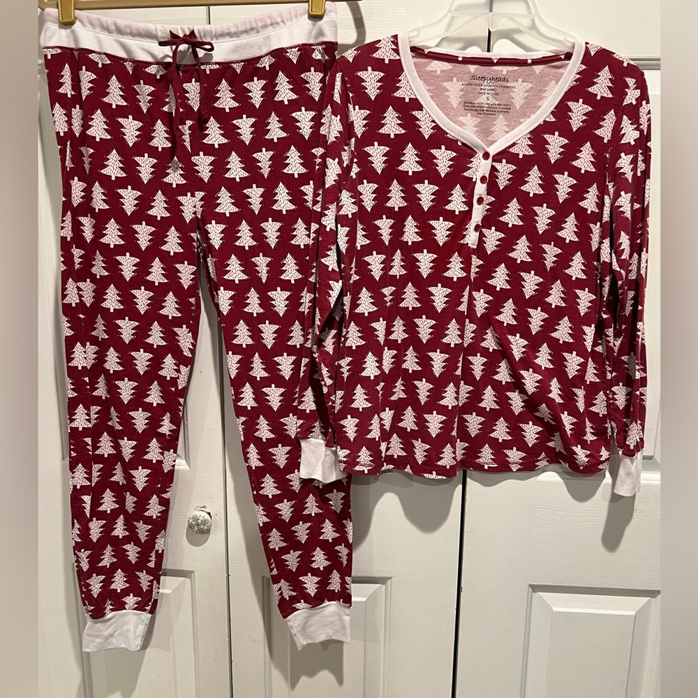 2 Pc Xmas🎄Tree PJ Set -Matching Long Sl Henley Top & Long Pants,Maroon & White